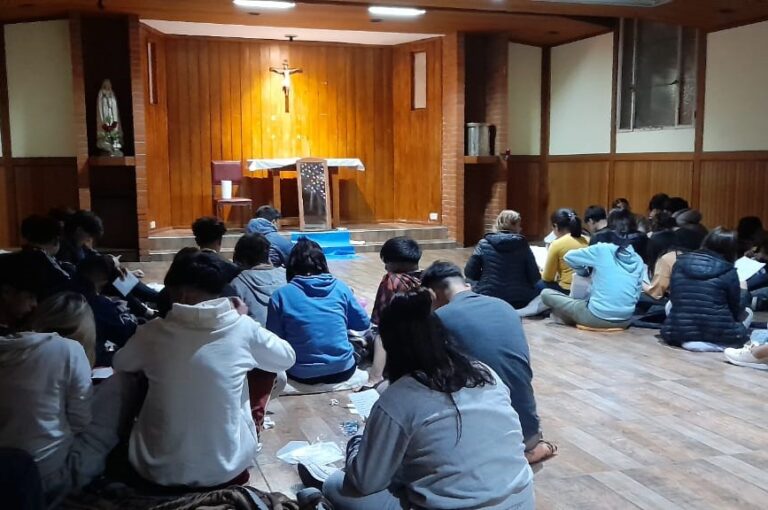 Reflexión en campamento